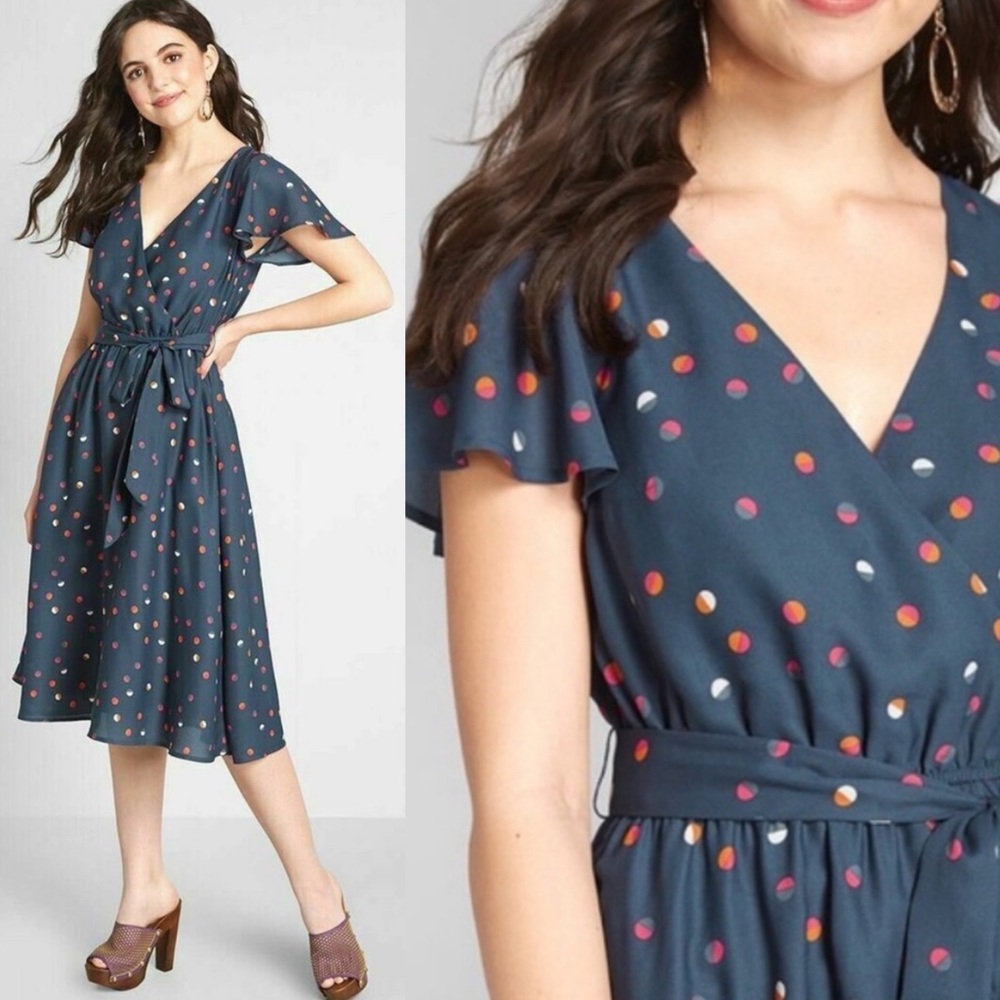 ModCloth Fits of Bliss Flutter Sleeve Belted Polka Dot Dress M